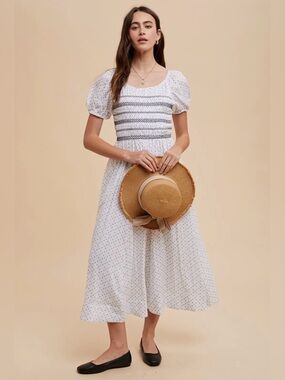 Urban Outfitters NWT White Black Contrast Smocked ditzy floral Cotton Maxi Dress